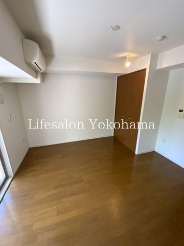 �y�Q���z�@