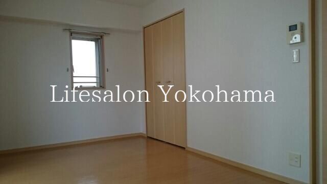 �y���ԁE���r���O�z�@