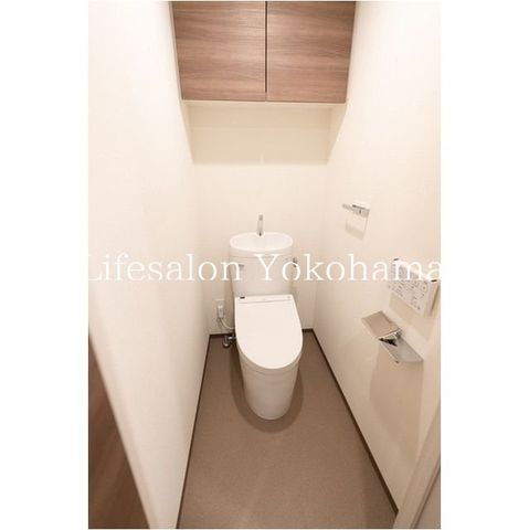 �y�g�C���z�@