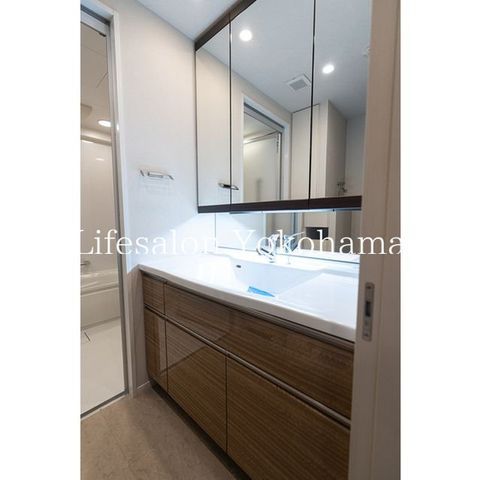 �y���ʏ��z�@