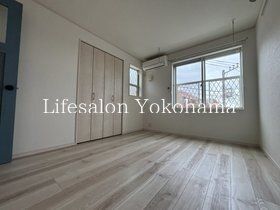 �y���ԁE���r���O�z�@