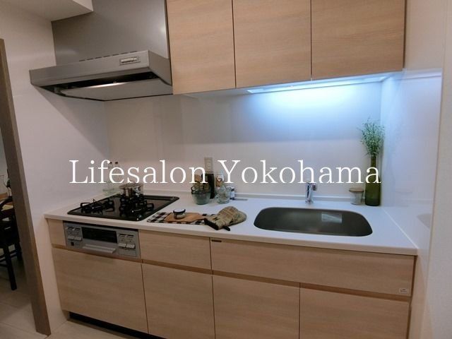 �y�L�b�`���z�@