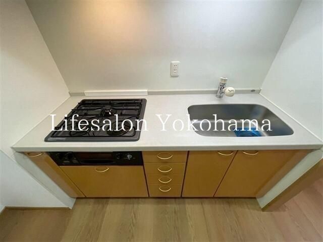 �y�L�b�`���z�@