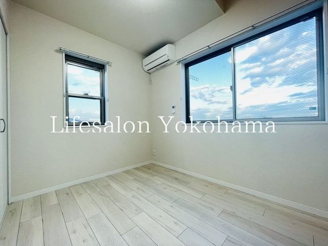 �y���ԁE���r���O�z�@