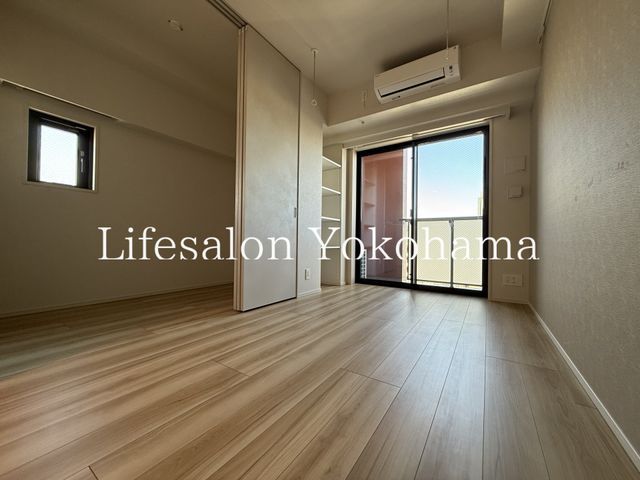 �y���̑��ݔ��z�@���r���O/����