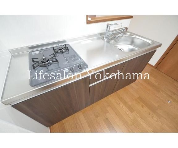 �y�L�b�`���z�@