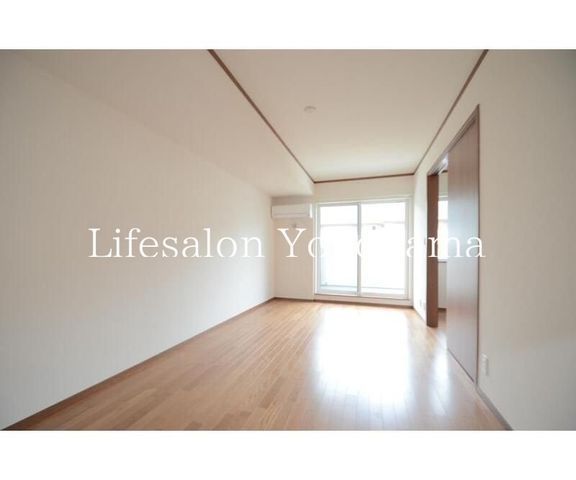 �y���ԁE���r���O�z�@