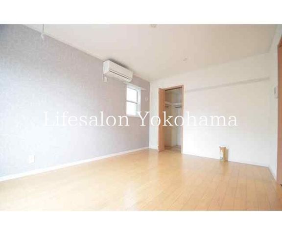 �y���ԁE���r���O�z�@