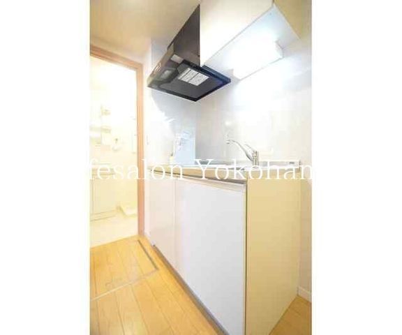 �y�L�b�`���z�@