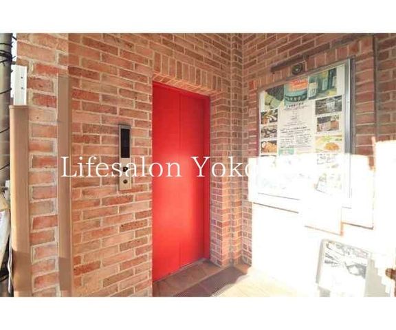 �y���̑��ݔ��z�@