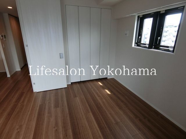 �y�Q���z�@