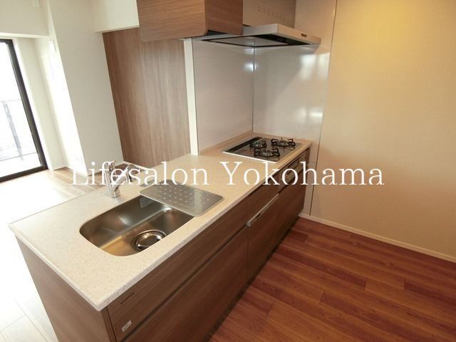 �y�L�b�`���z�@