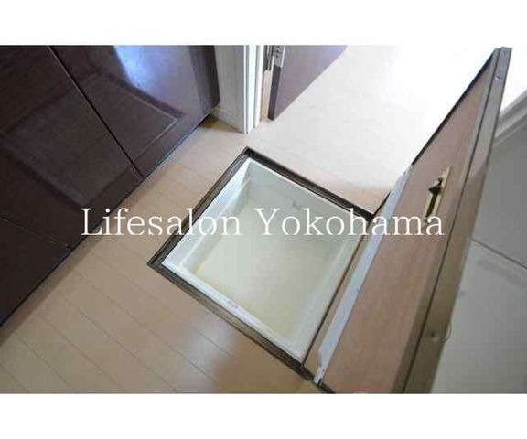 �y���̑��ݔ��z�@