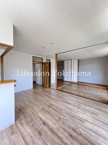 �y���ԁE���r���O�z�@