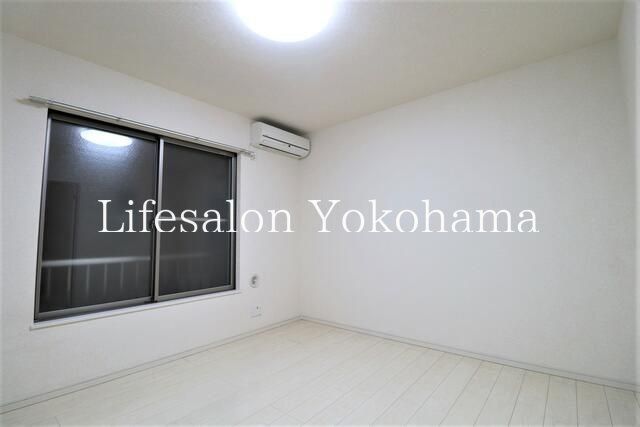 �y���ԁE���r���O�z�@