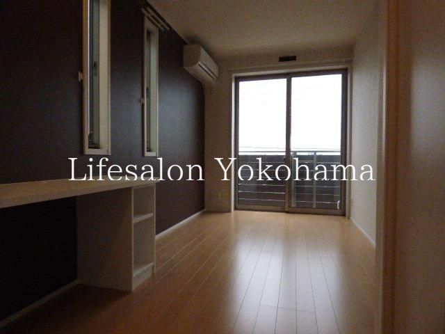 �y���ԁE���r���O�z�@