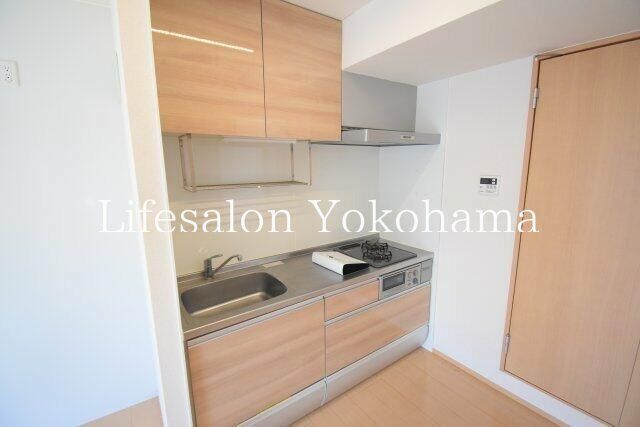 �y�L�b�`���z�@