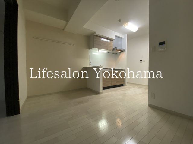 �y���ԁE���r���O�z�@���r���O/����