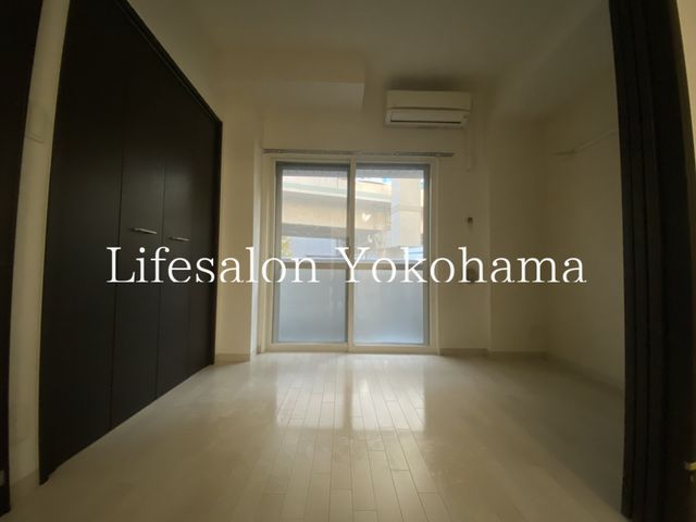 �y���̑������E�X�y�[�X�z�@���r���O/����