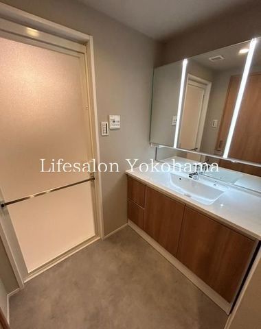 �y���ʏ��z�@