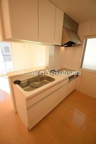 �y�L�b�`���z�@