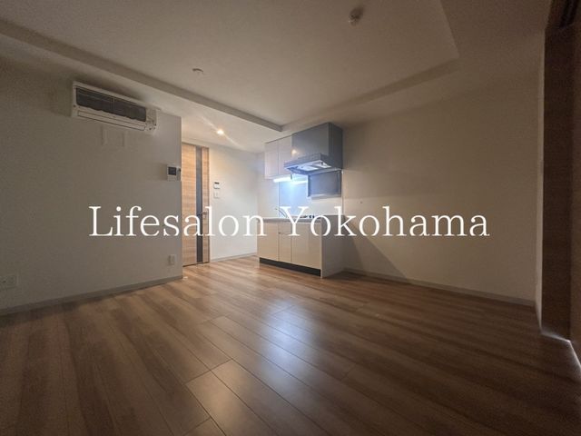�y���ԁE���r���O�z�@