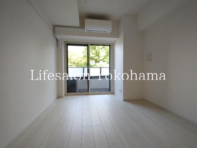 �y���ԁE���r���O�z�@