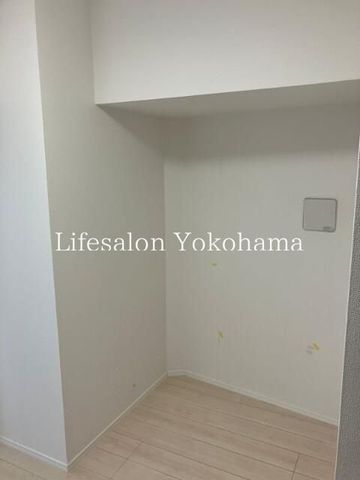 �y���ԁE���r���O�z�@