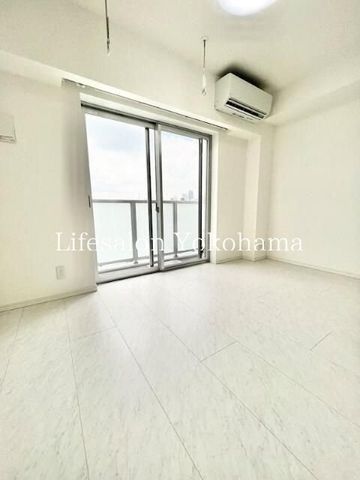 �y���ԁE���r���O�z�@