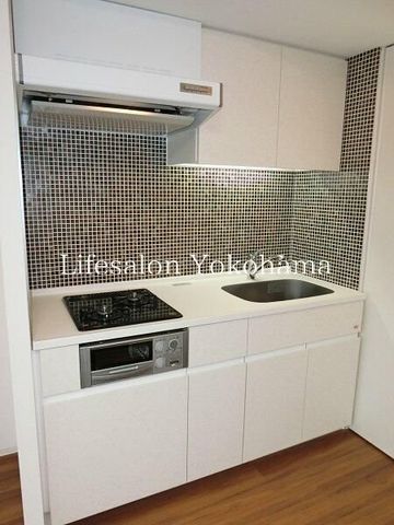 yLb`z@