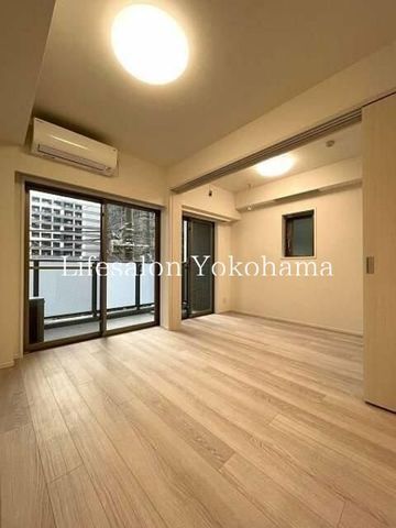 �y���ԁE���r���O�z�@