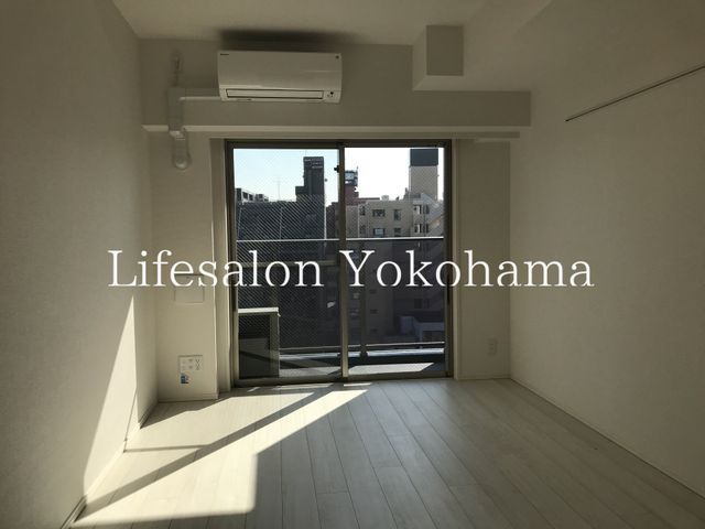 �y���ԁE���r���O�z�@