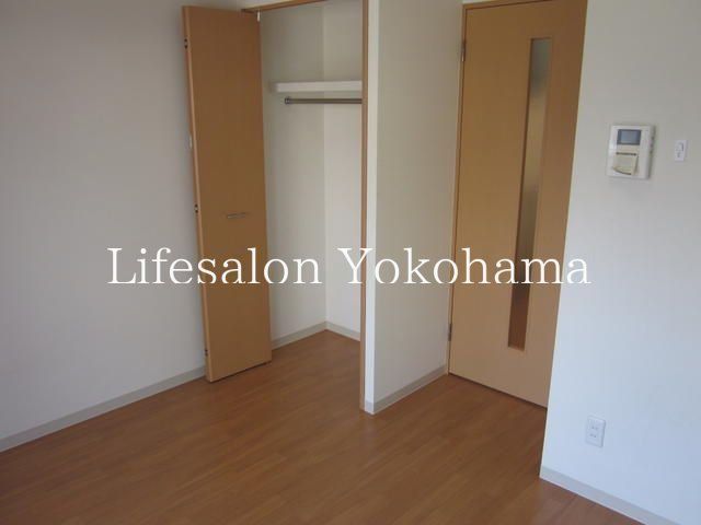 �y���ԁE���r���O�z�@