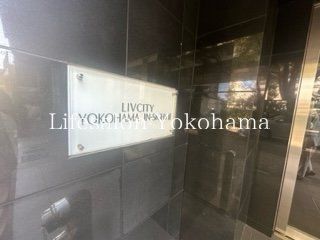 �y�G���g�����X�z�@