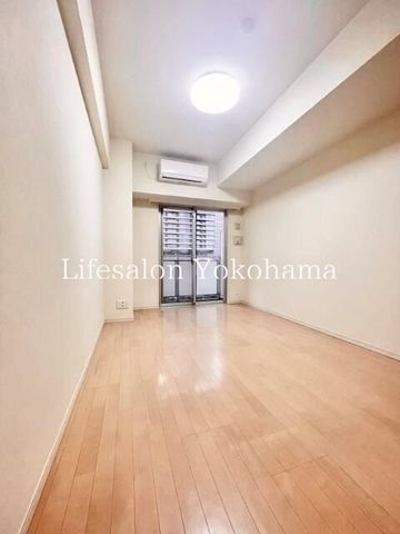 �y���ԁE���r���O�z�@