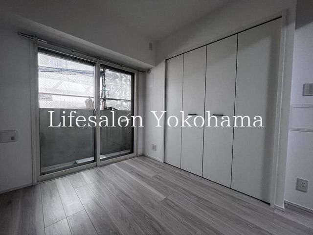 �y���ԁE���r���O�z�@