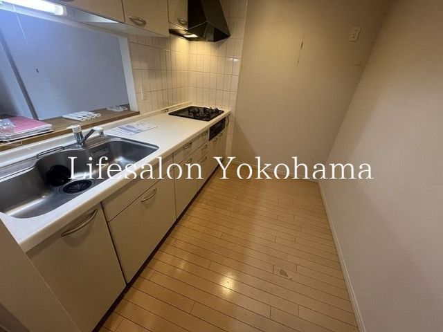 �y�L�b�`���z�@