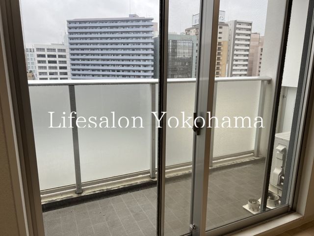 �y�o���R�j�[�z�@