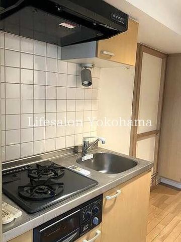 �y�L�b�`���z�@