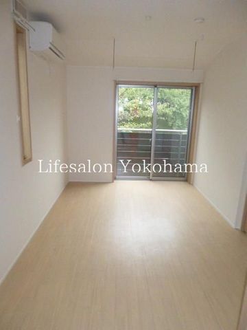 �y���ԁE���r���O�z�@