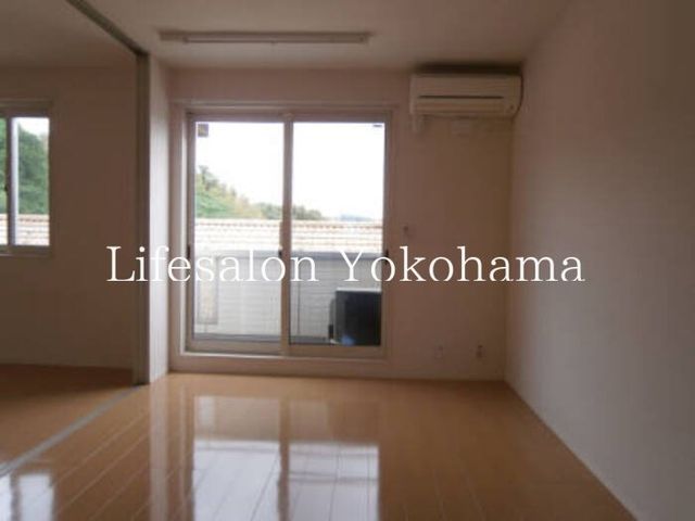 �y���ԁE���r���O�z�@