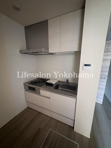 yLb`z@
