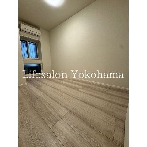 �y���ԁE���r���O�z�@
