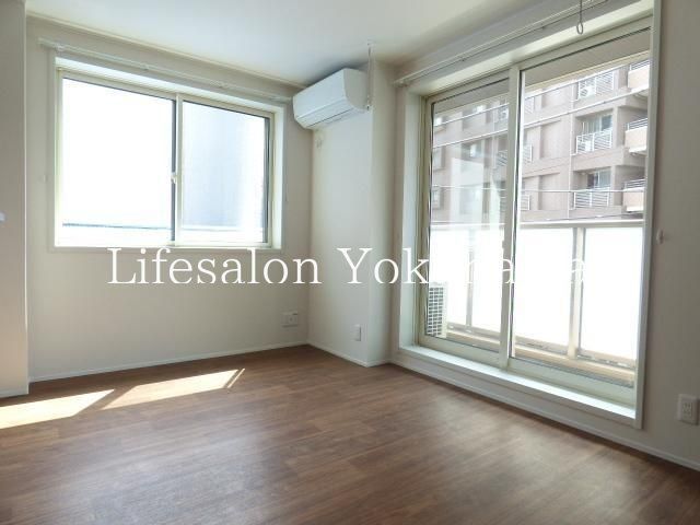 �y���ԁE���r���O�z�@