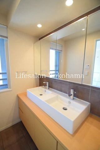 �y���ʏ��z�@