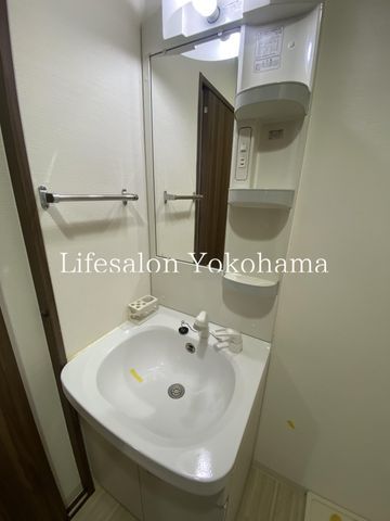 yʏz@