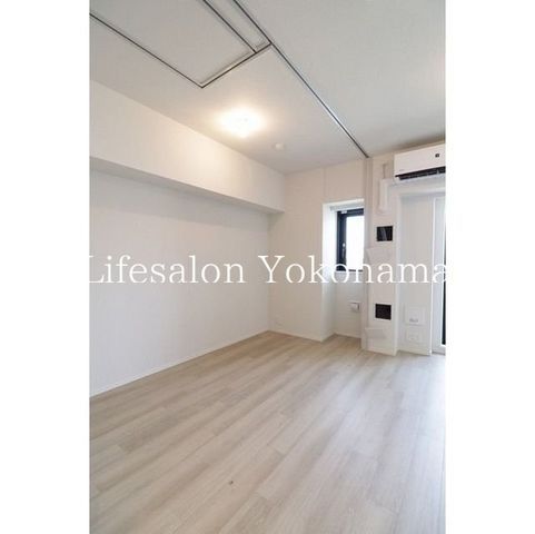 �y���ԁE���r���O�z�@