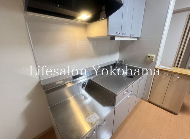 �y�L�b�`���z�@