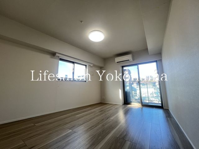 �y���ԁE���r���O�z�@