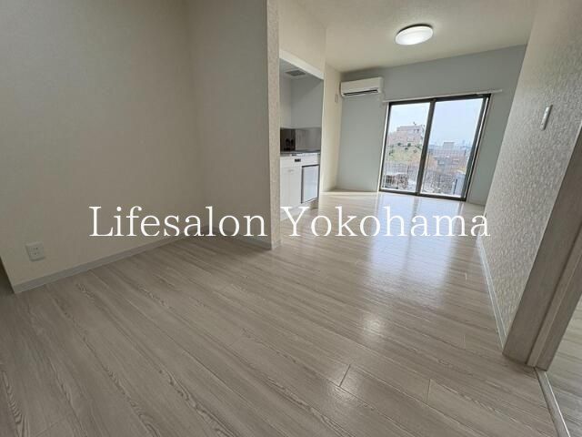 �y���ԁE���r���O�z�@